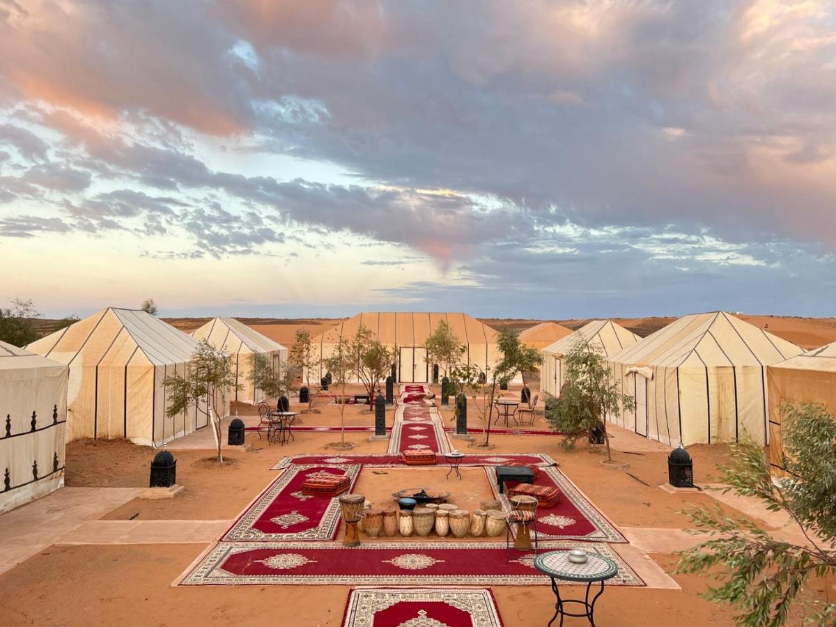 Akabar Luxury Desert Camp Мерзуга Экстерьер фото